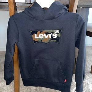 Levi Boys Hoodie Black Size 4 Runs Big Like a 5